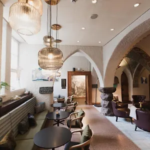 https://glo-hotel-art.tophotelshelsinki.com